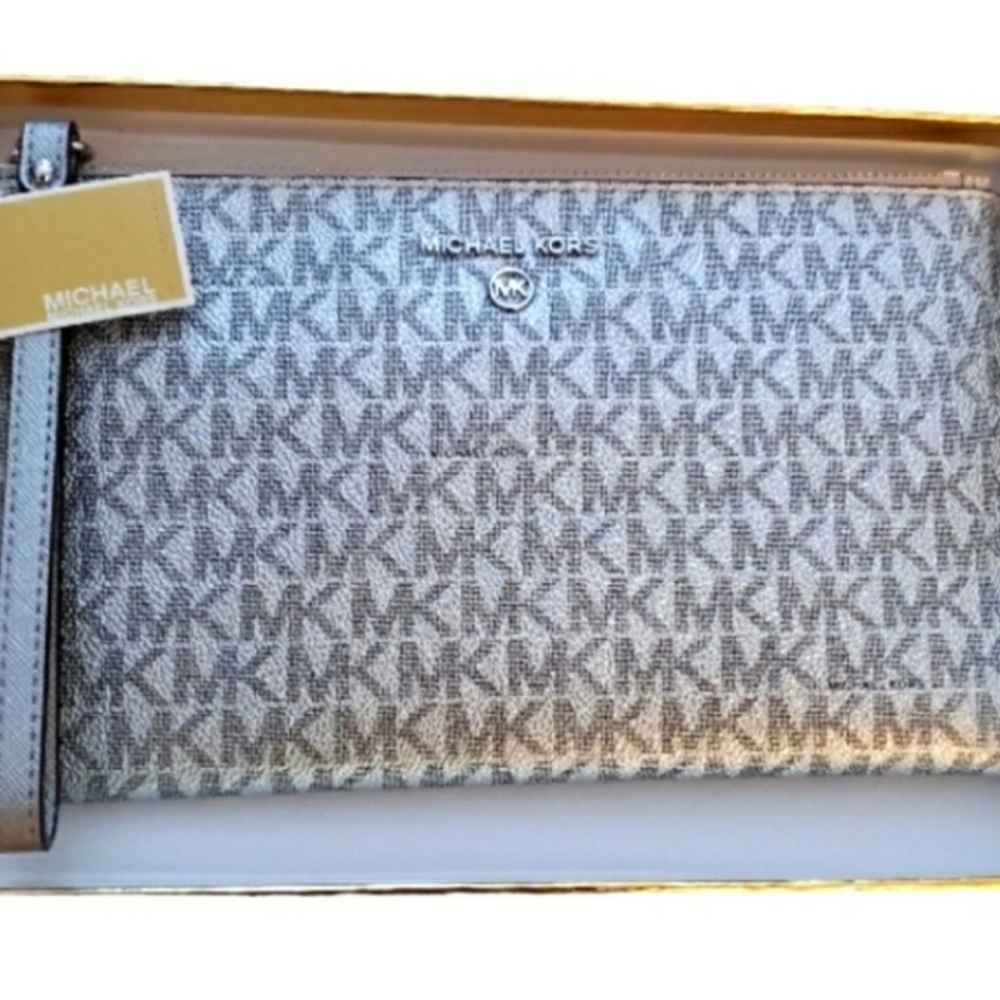 Michael Kors clutch
